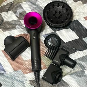 COPY - Dyson Supersonic Blow Dryer